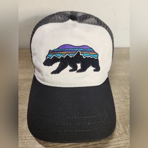 Patagonia Fitz Roy Bear Trucker Hat Black White Gray Cap Mesh Snap Back